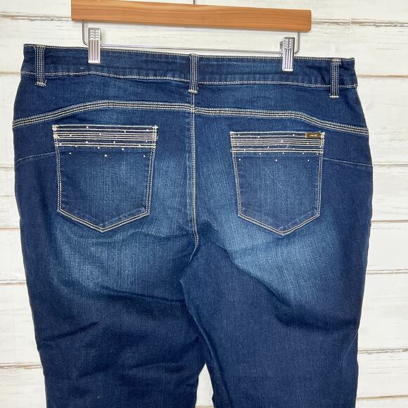 Chico's So Lifting Crop Dark Wash Stretch Denim Jeans Size 16 - Picture 9 of 11